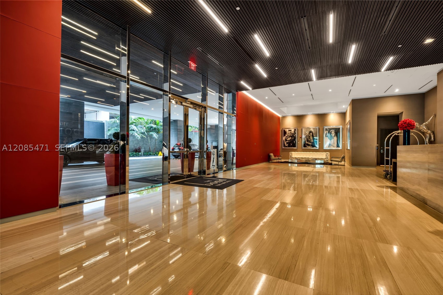 1080 Brickell Ave #3900-3901, Miami FL 33131
