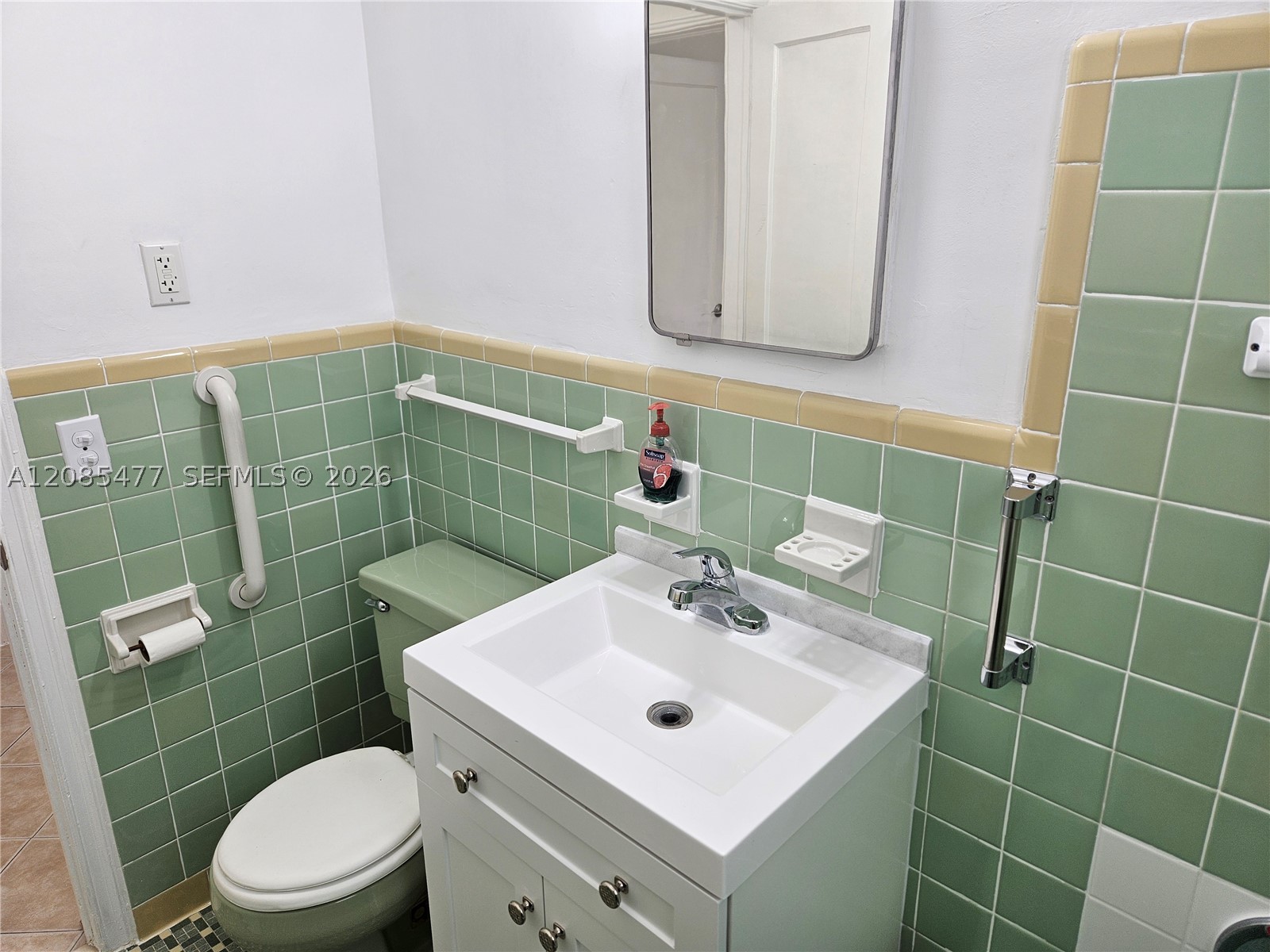145 SW 60th Ct, Miami FL 33144