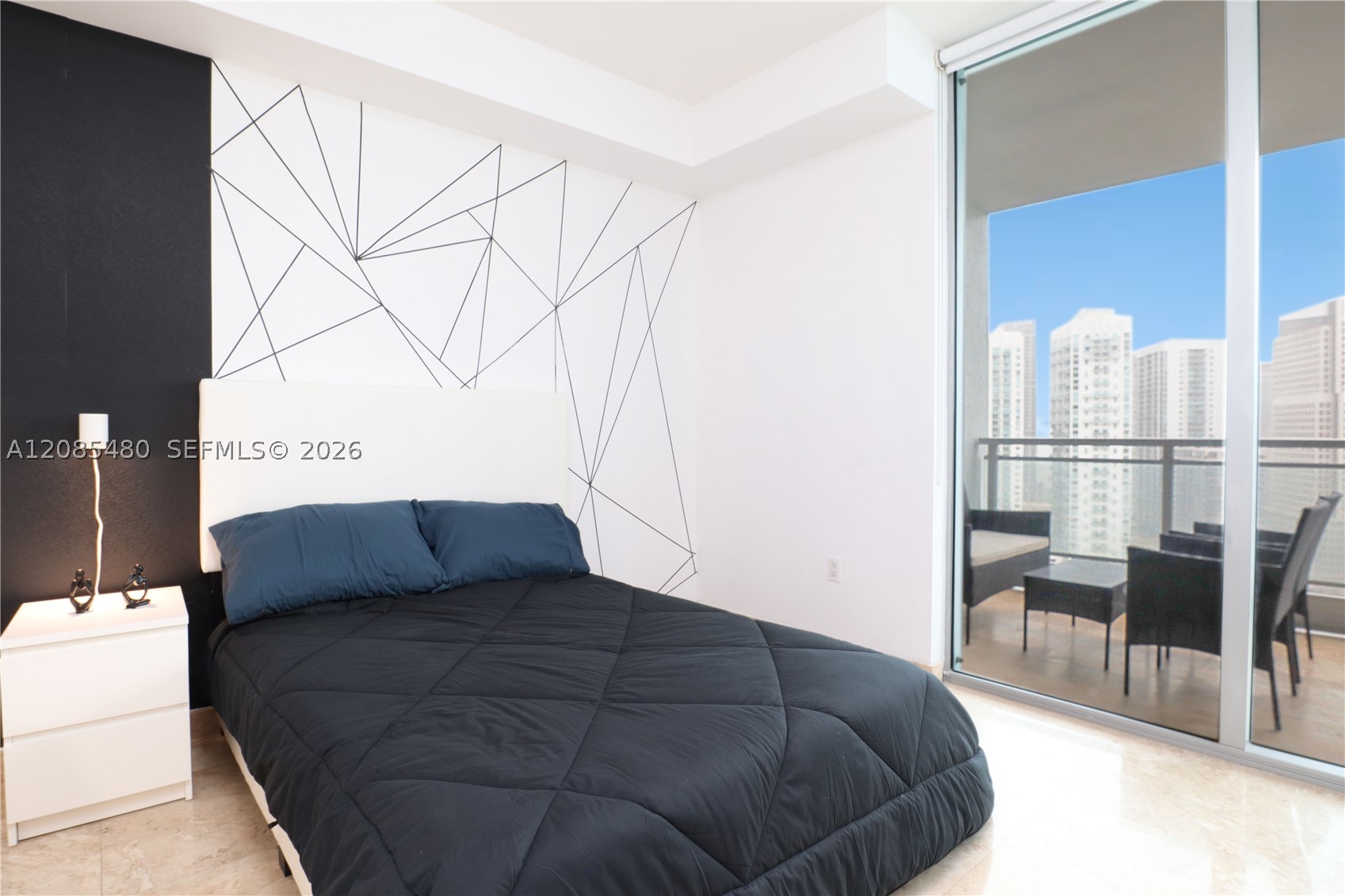 90 SW 3rd St #3002, Miami FL 33130
