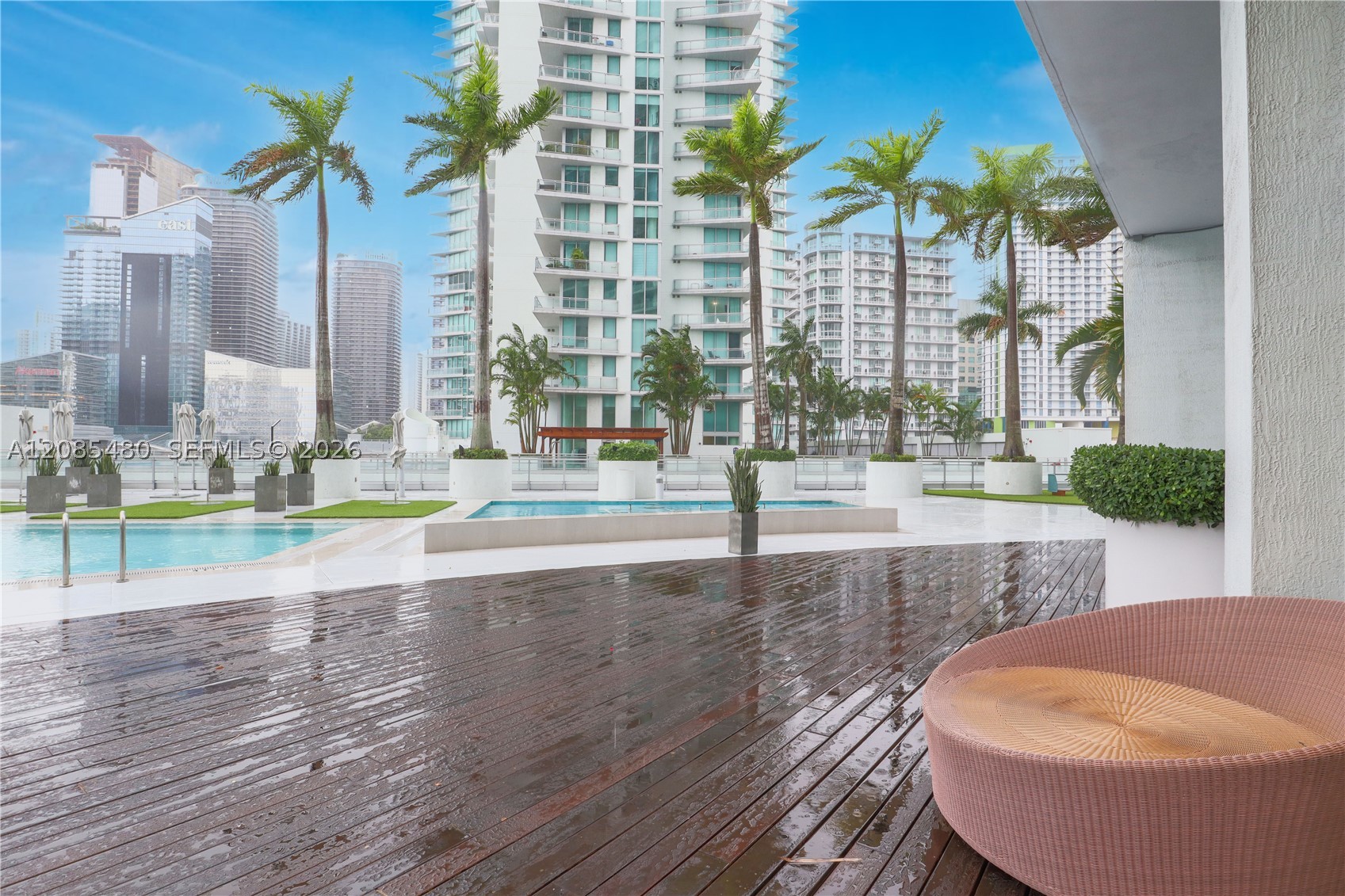 90 SW 3rd St #3002, Miami FL 33130