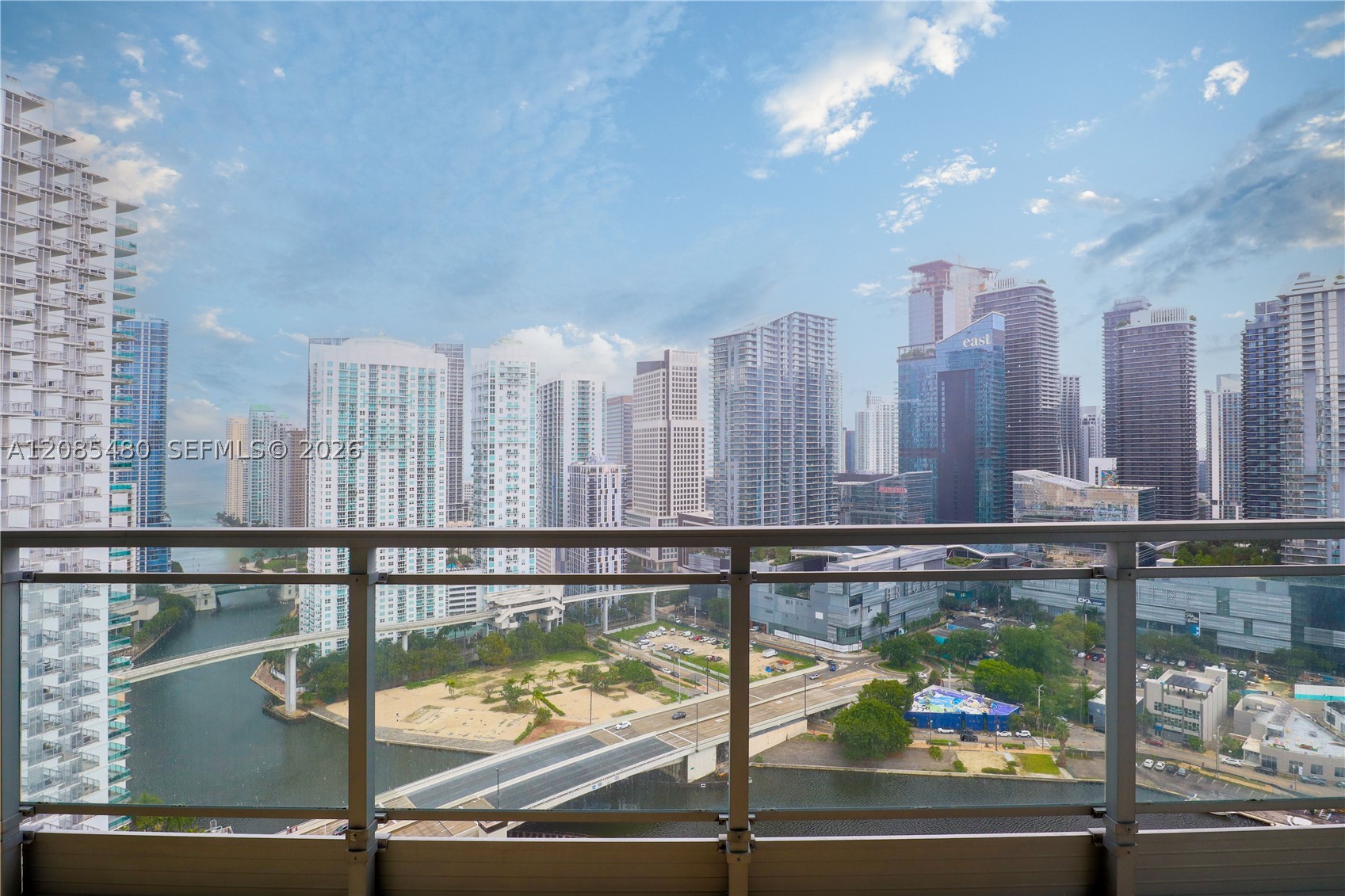 90 SW 3rd St #3002, Miami FL 33130