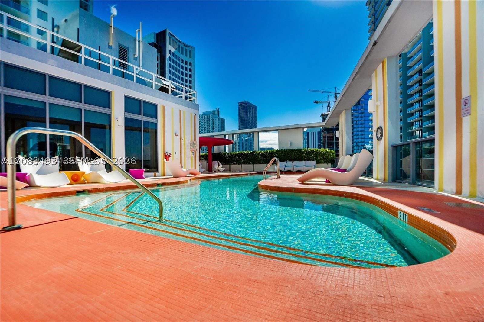 31 SE 6th St #2205, Miami FL 33131
