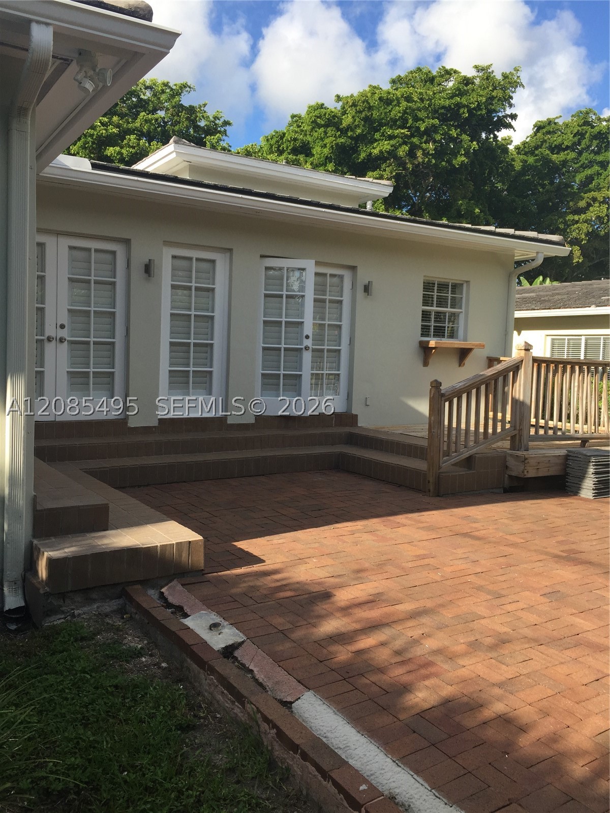609 Puerta Ave, Coral Gables FL 33143