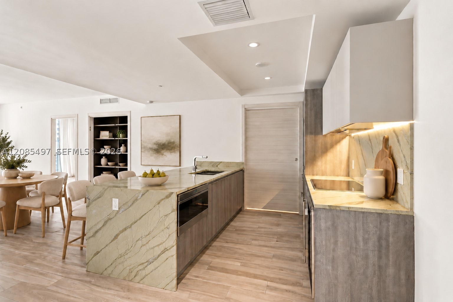 801 S Miami Ave #1810, Miami FL 33130