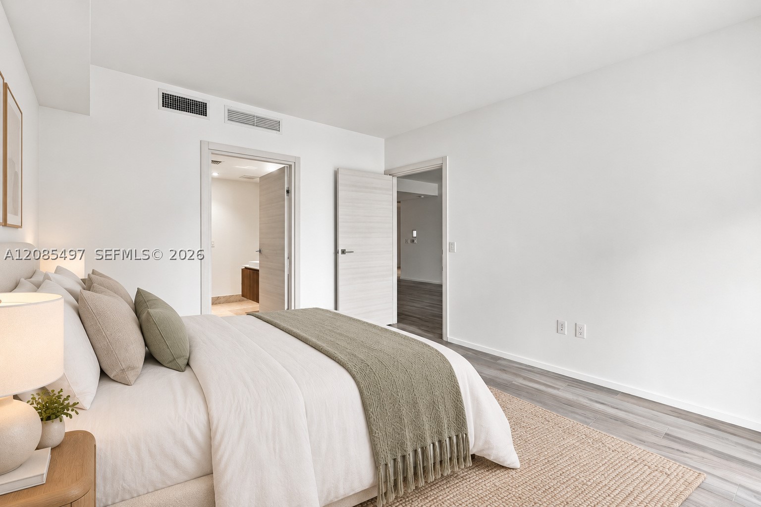 801 S Miami Ave #1810, Miami FL 33130