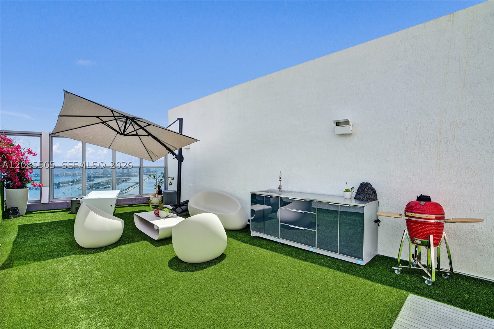 1100 Biscayne Blvd #6303, Miami FL 33132
