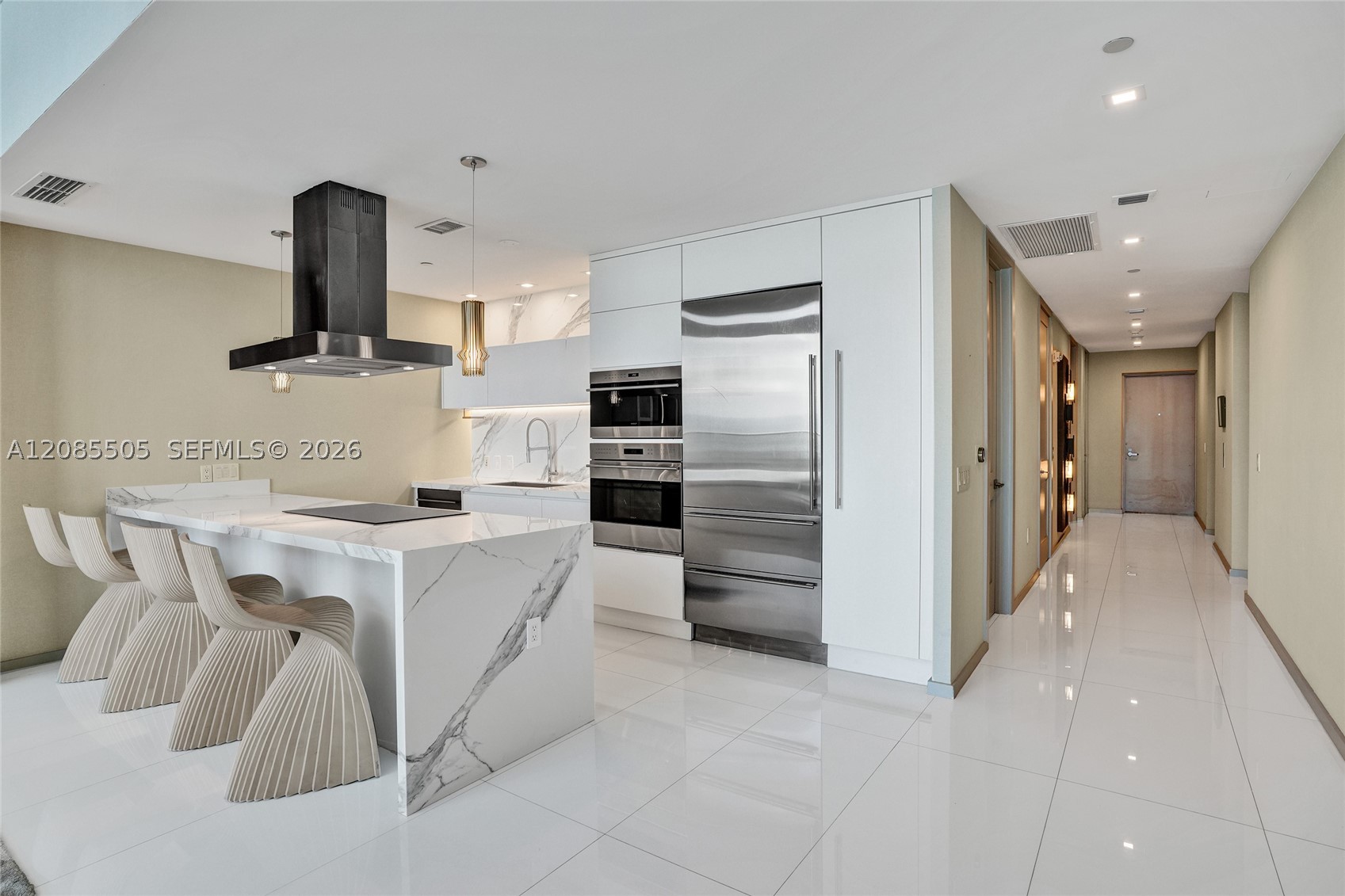 1100 Biscayne Blvd #6303, Miami FL 33132
