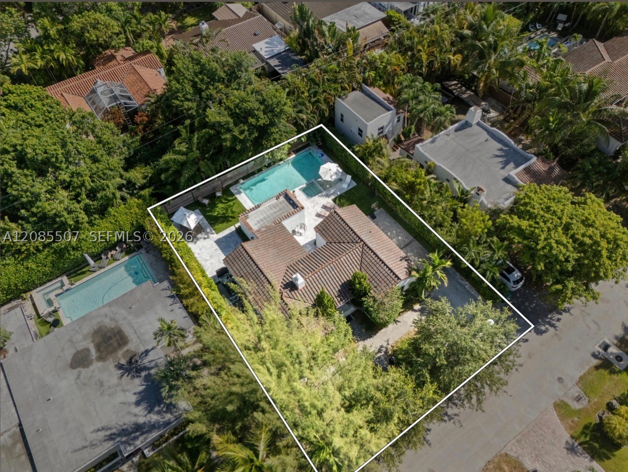 735 NE 72nd St, Miami FL 33138