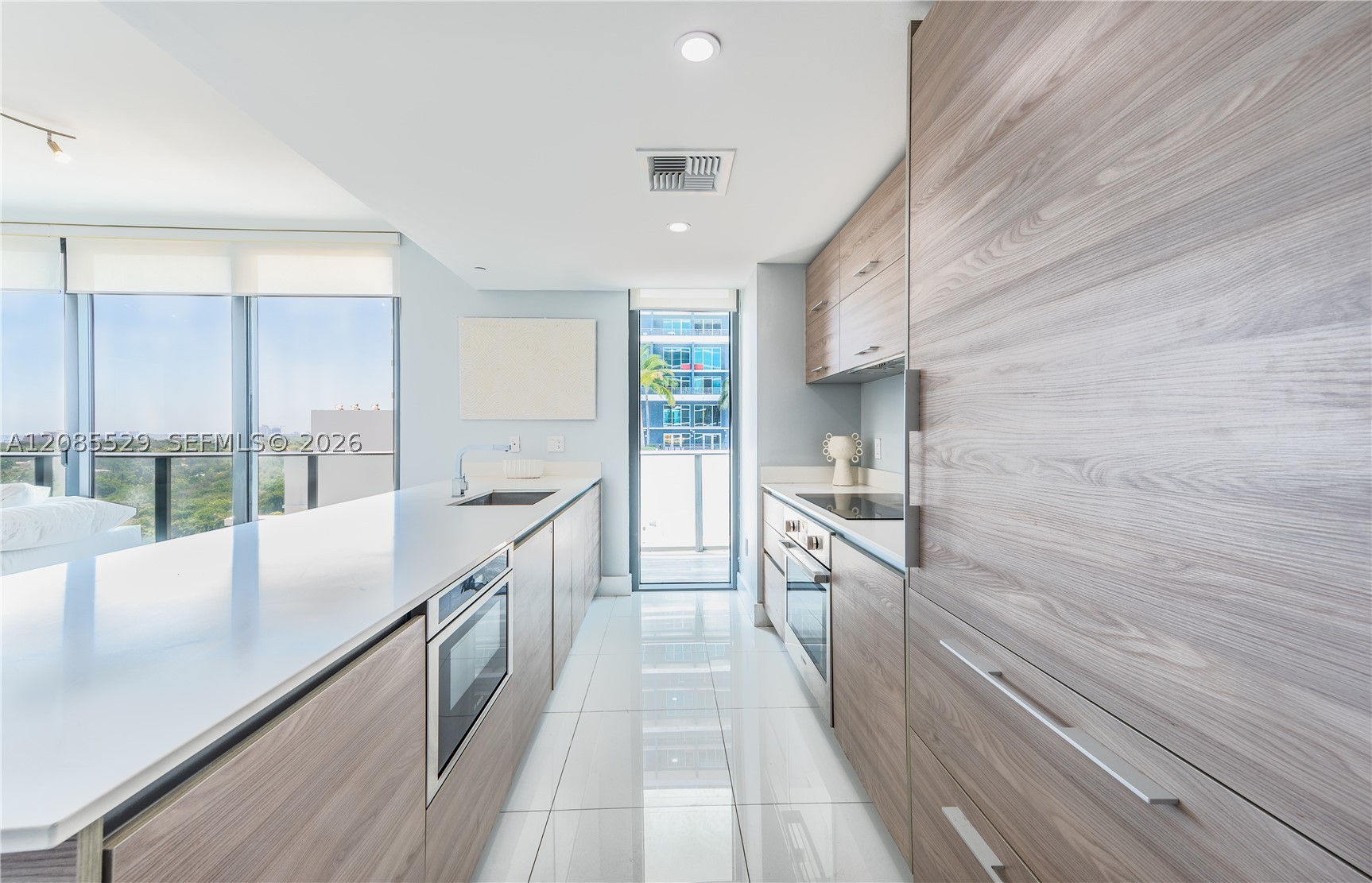 1300 S Miami Ave #1206, Miami FL 33130