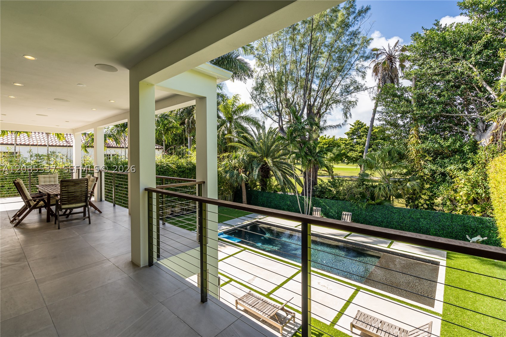 2802 Prairie Ave, Miami Beach FL 33140