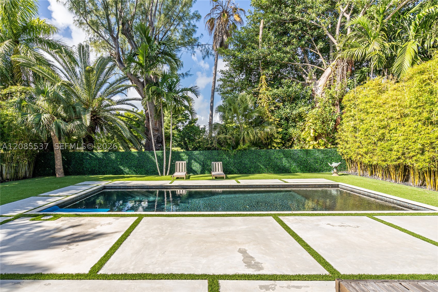 2802 Prairie Ave, Miami Beach FL 33140