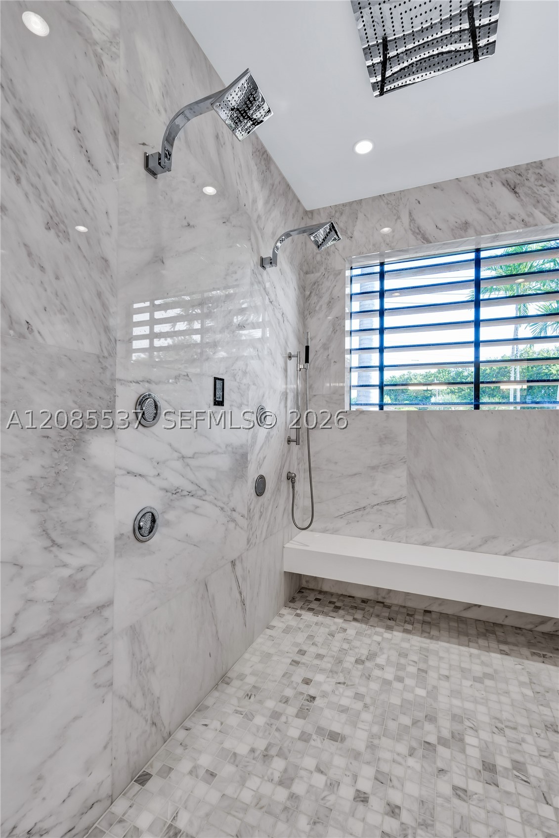 2802 Prairie Ave, Miami Beach FL 33140