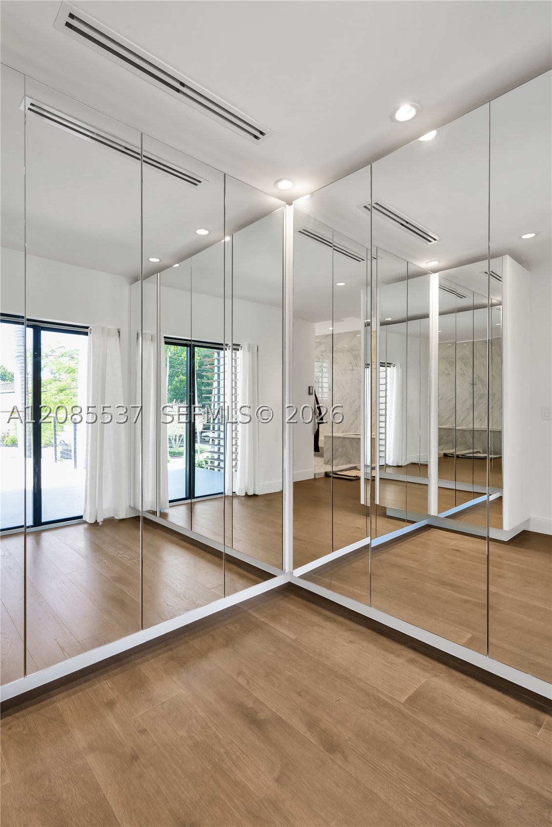 2802 Prairie Ave, Miami Beach FL 33140