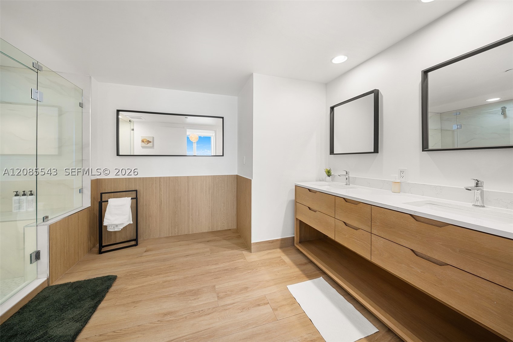 485 Brickell Ave #4410, Miami FL 33131
