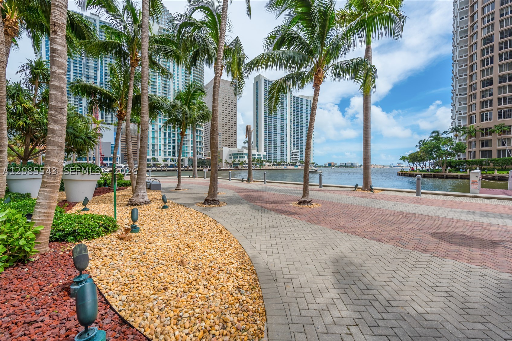 485 Brickell Ave #4410, Miami FL 33131