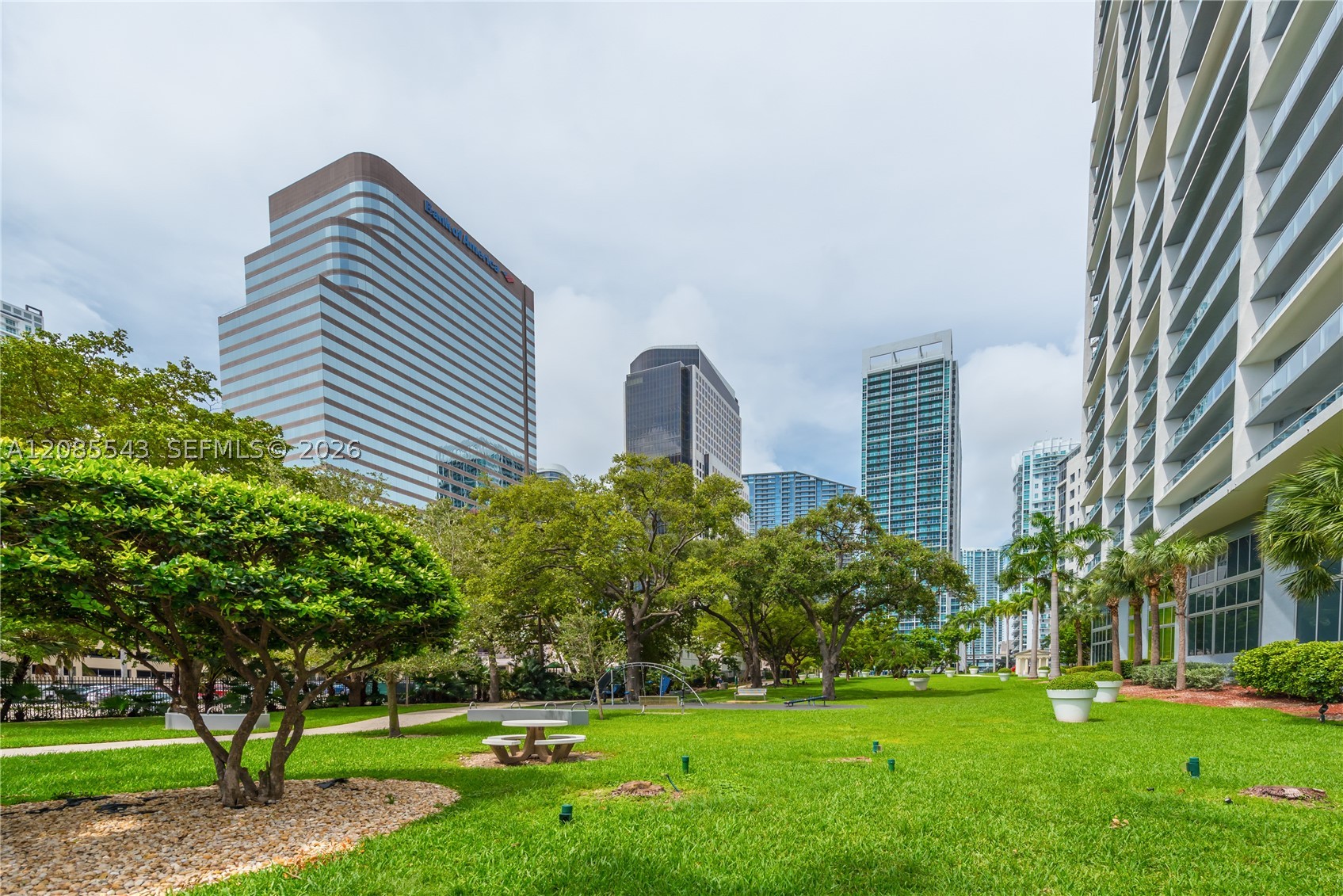 485 Brickell Ave #4410, Miami FL 33131