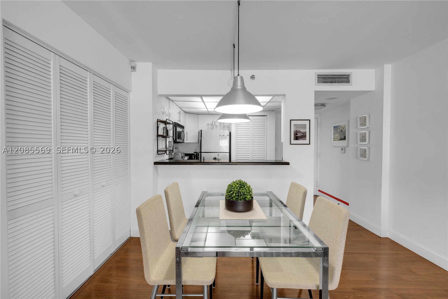 540 Brickell Key Dr #1514, Miami FL 33131