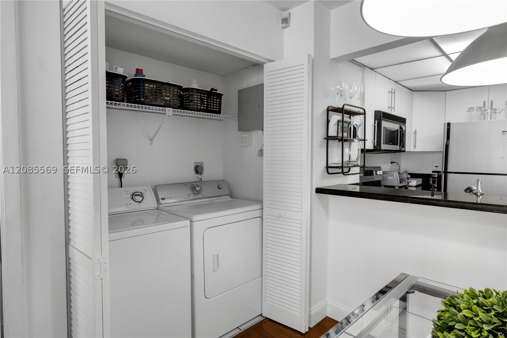 540 Brickell Key Dr #1514, Miami FL 33131