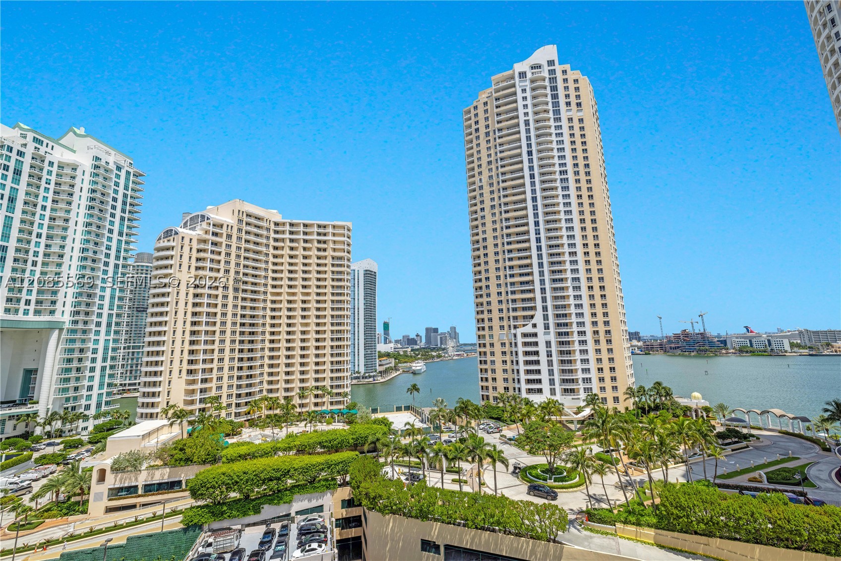 540 Brickell Key Dr #1514, Miami FL 33131