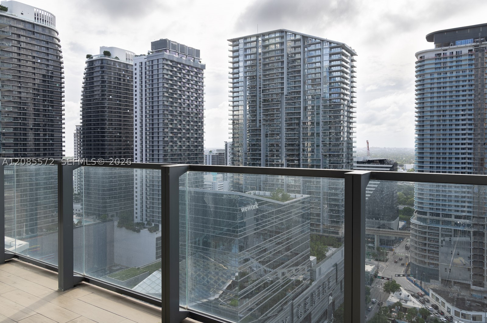 68 SE 6th St #2404, Miami FL 33131