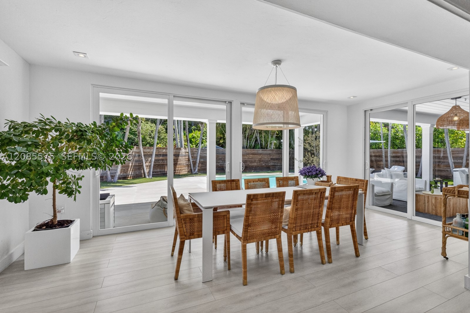 755 Curtiswood Dr, Key Biscayne FL 33149