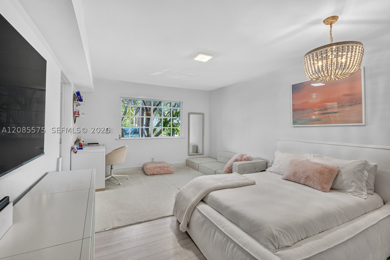 755 Curtiswood Dr, Key Biscayne FL 33149