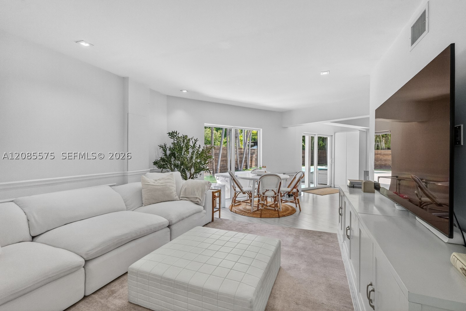755 Curtiswood Dr, Key Biscayne FL 33149