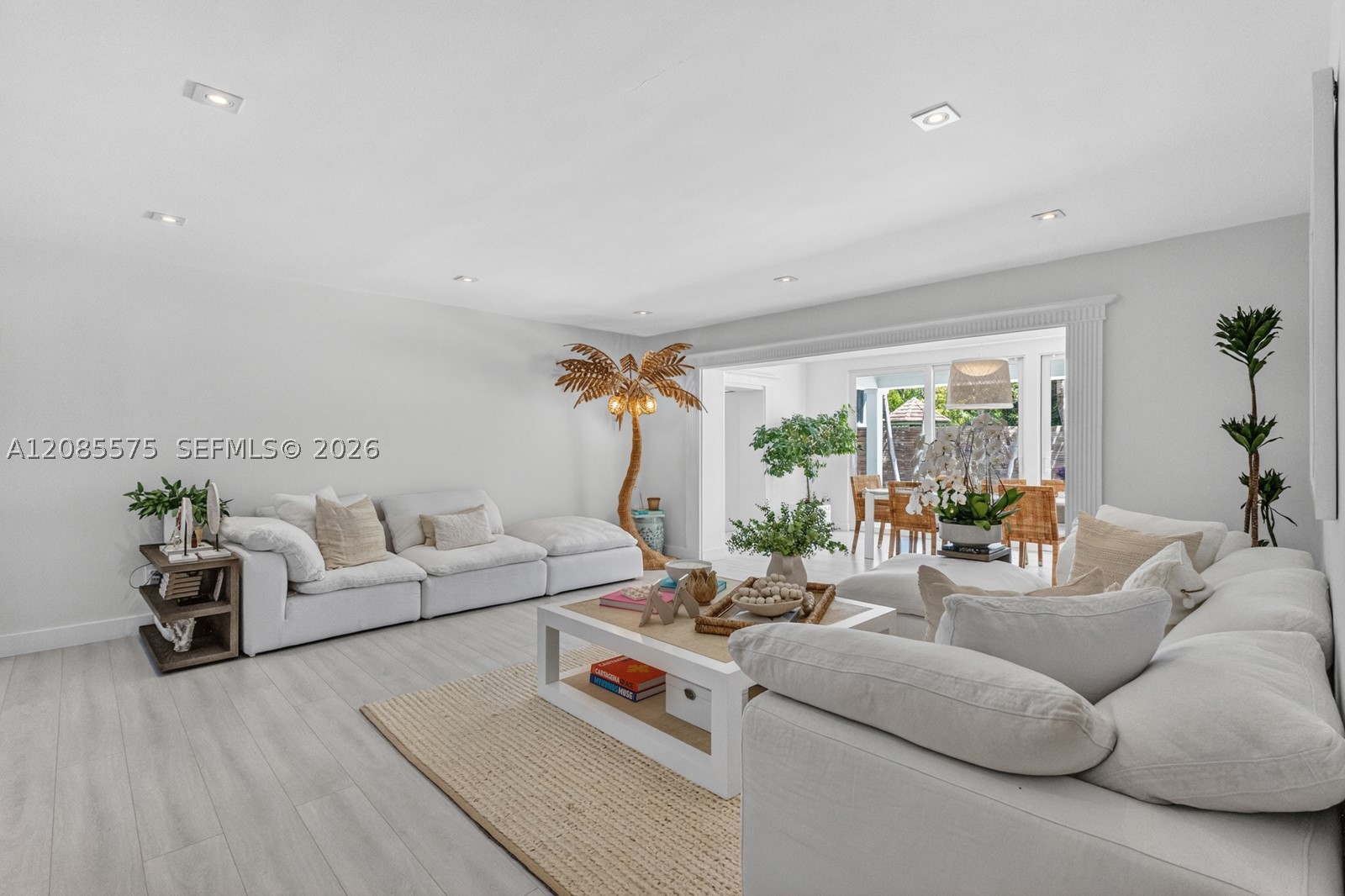 755 Curtiswood Dr, Key Biscayne FL 33149