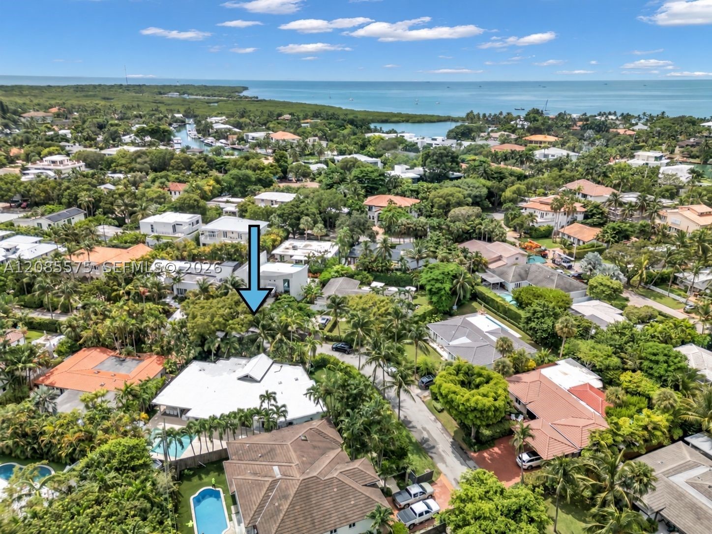 755 Curtiswood Dr, Key Biscayne FL 33149