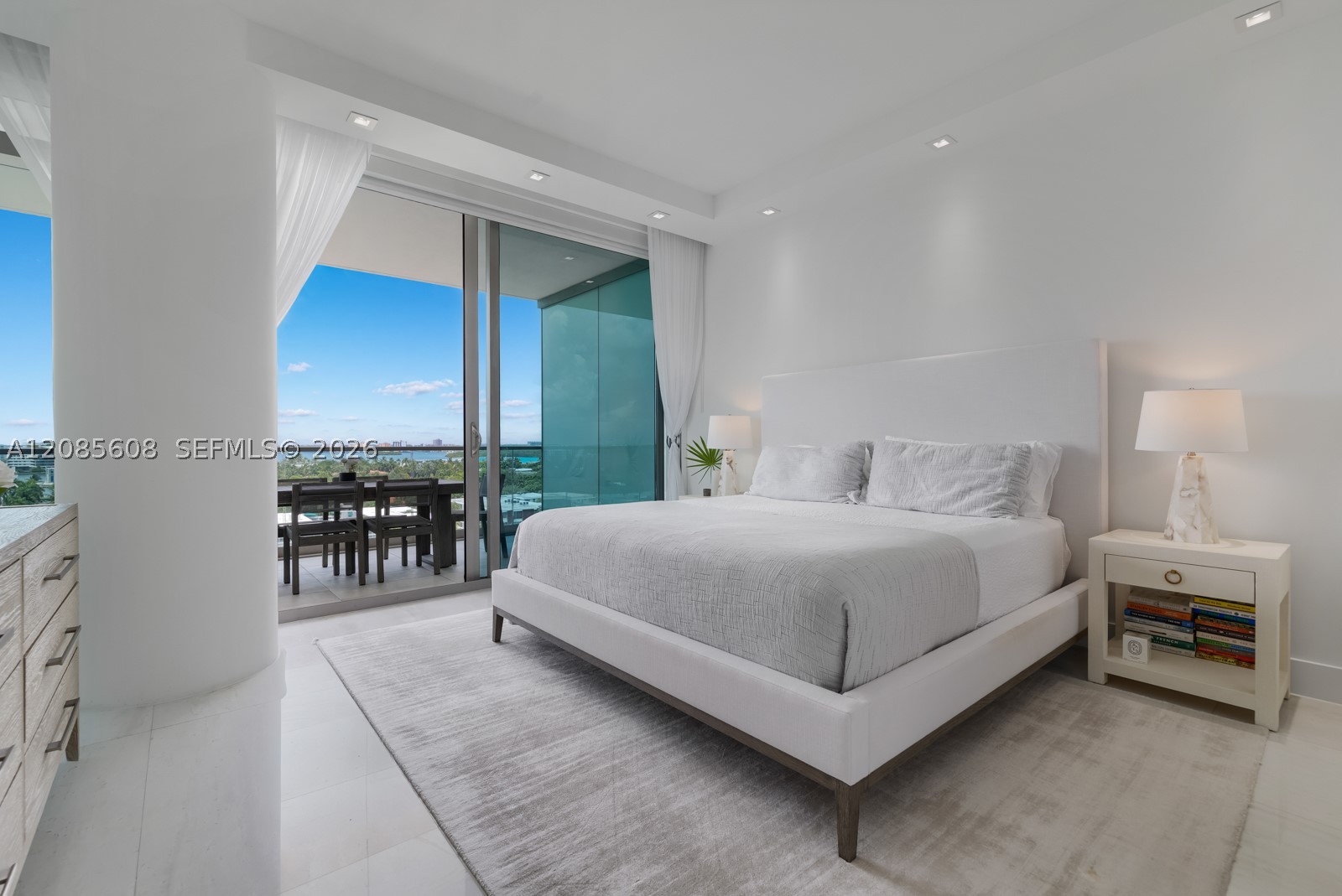 Bal Harbour FL 33154 - A12085608