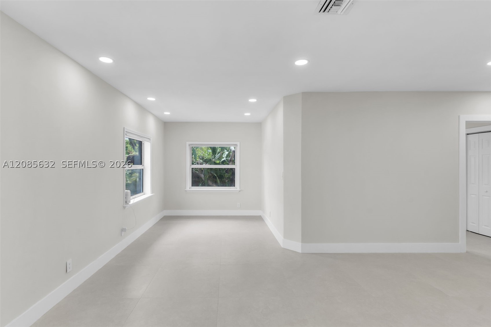 1525 NE 18th Ave, Fort Lauderdale FL 33304
