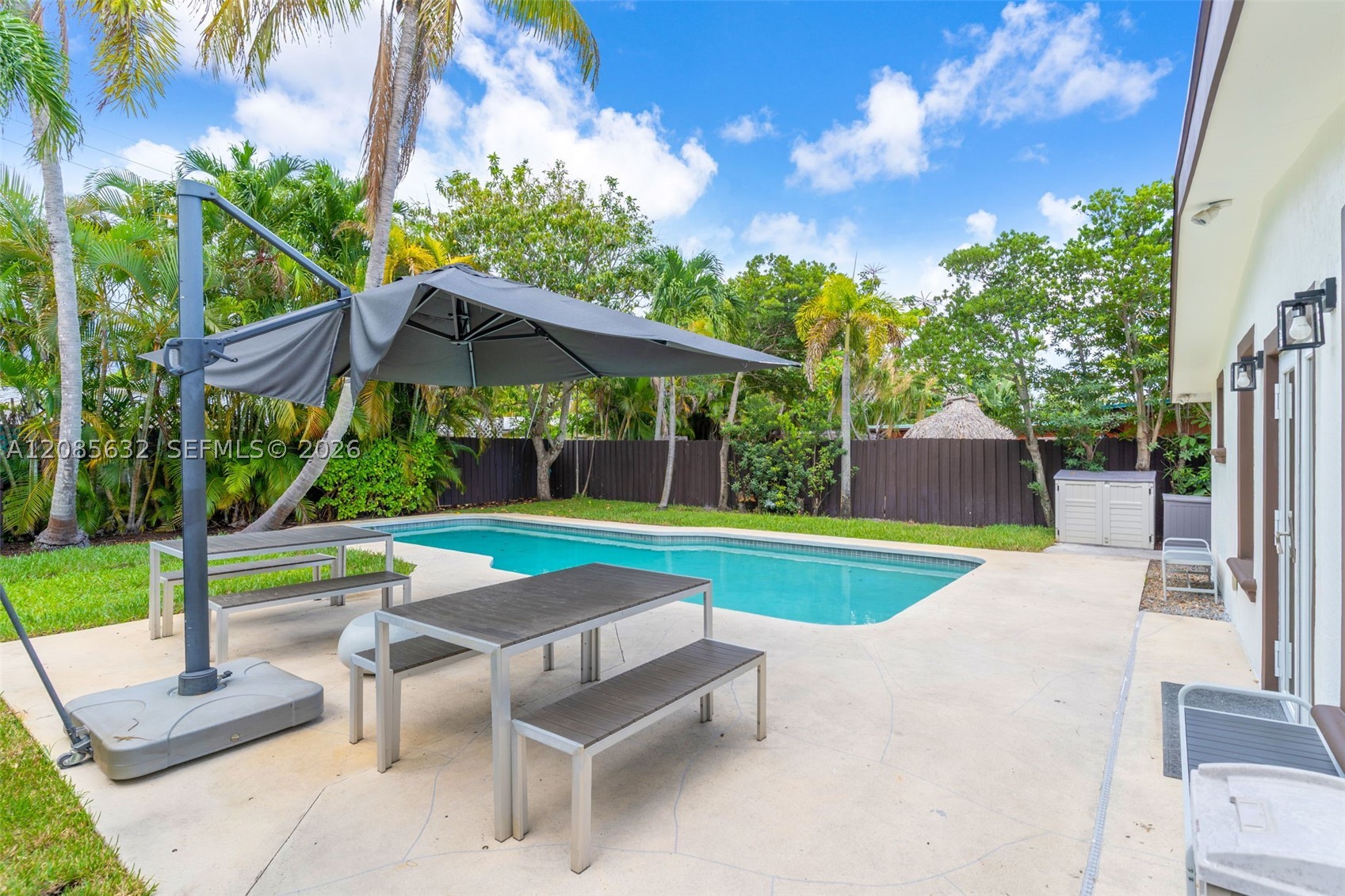 1525 NE 18th Ave, Fort Lauderdale FL 33304