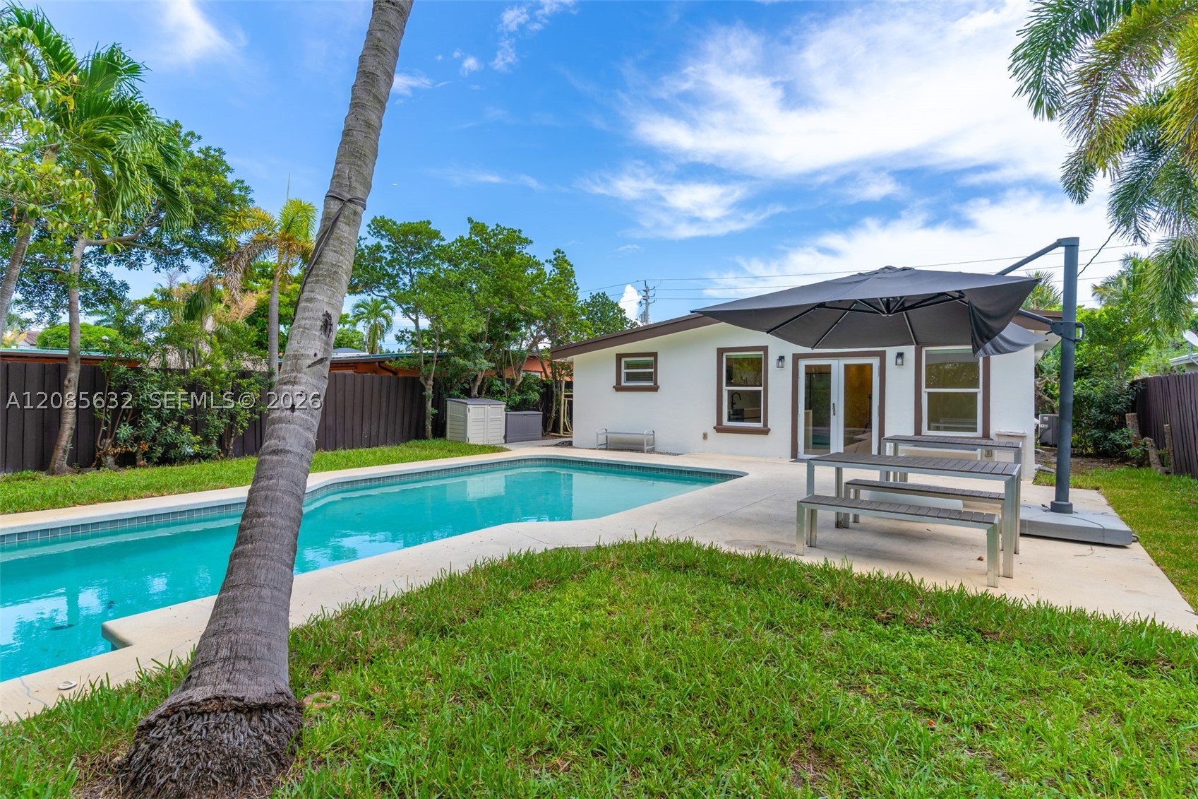 1525 NE 18th Ave, Fort Lauderdale FL 33304