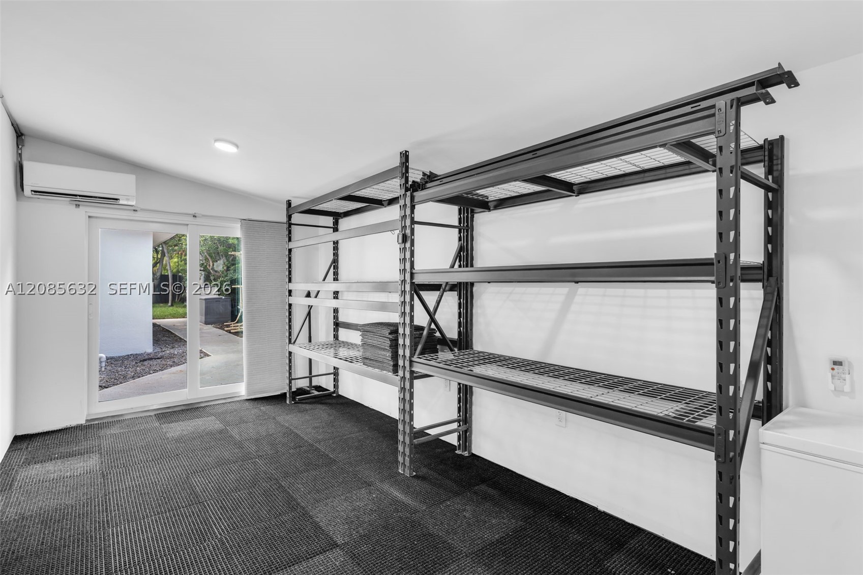 1525 NE 18th Ave, Fort Lauderdale FL 33304