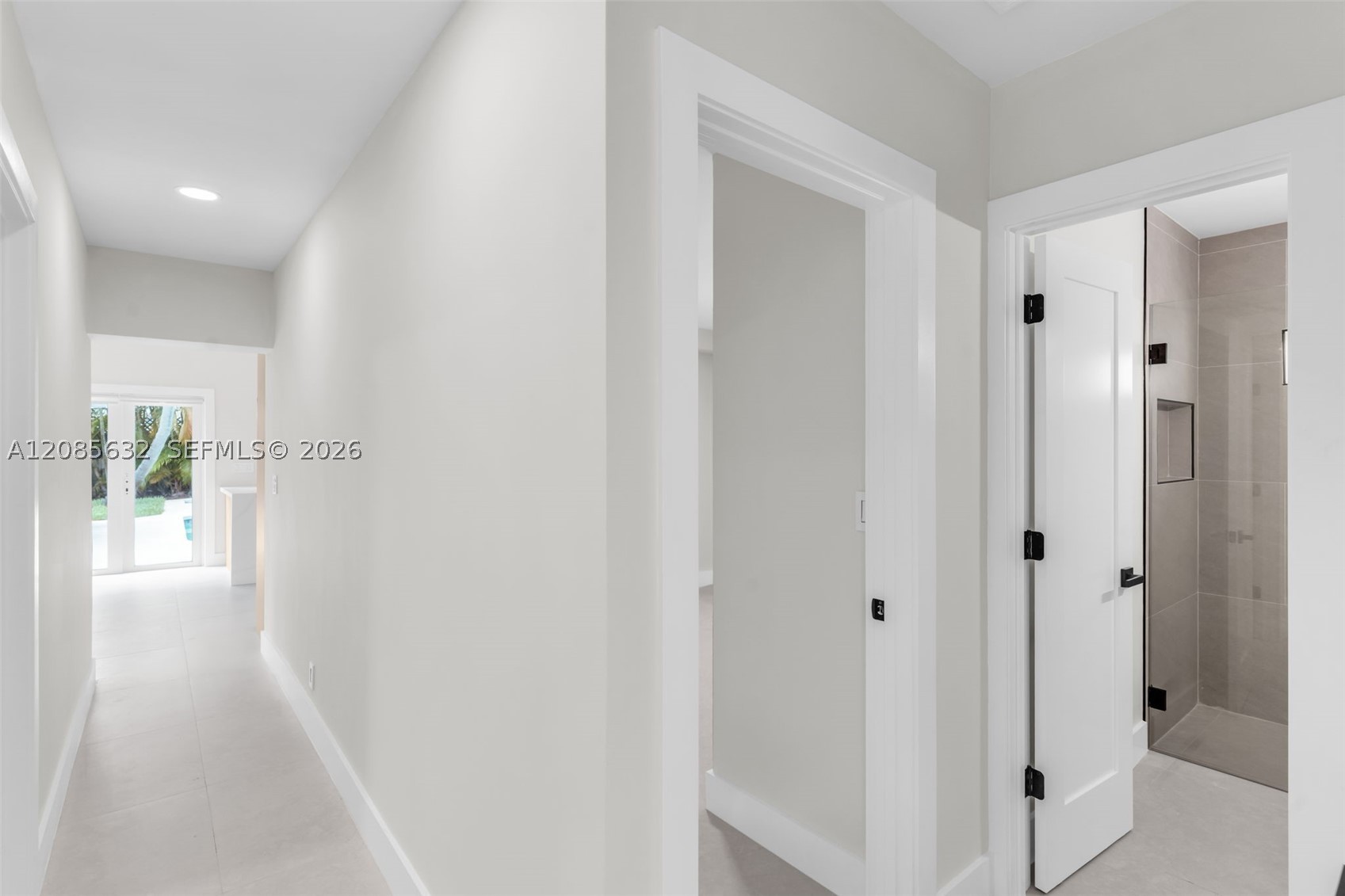 1525 NE 18th Ave, Fort Lauderdale FL 33304