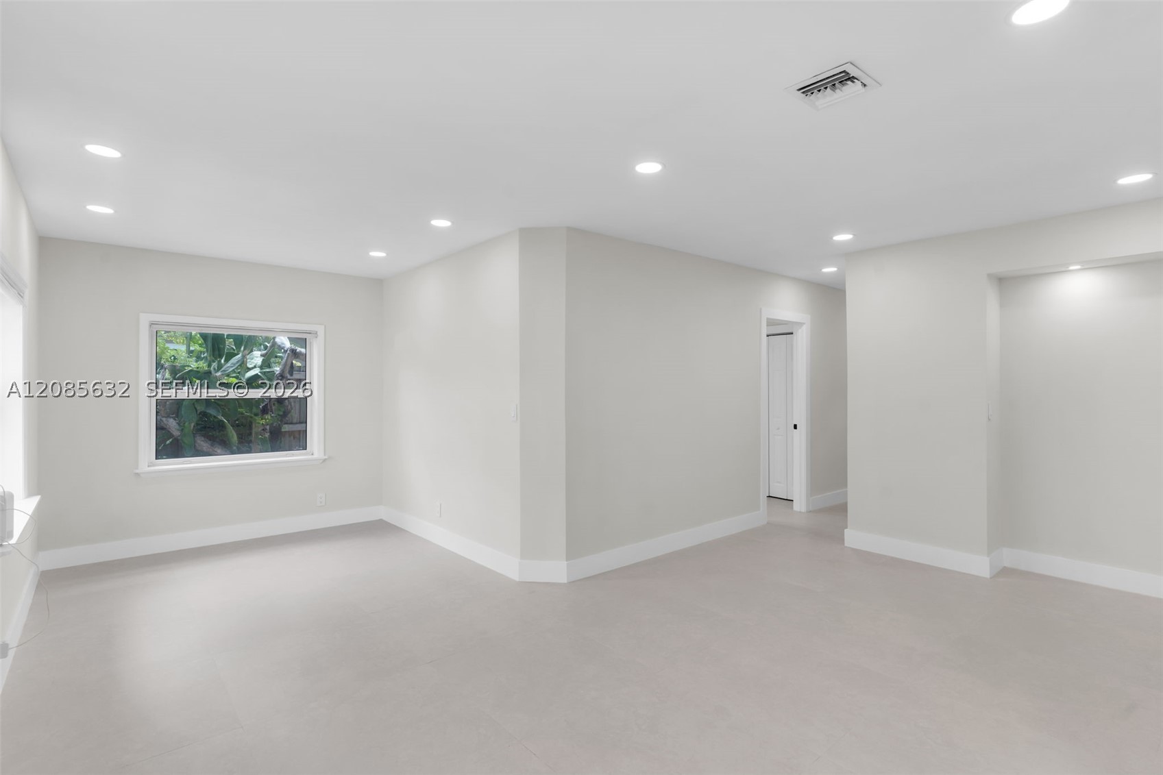 1525 NE 18th Ave, Fort Lauderdale FL 33304