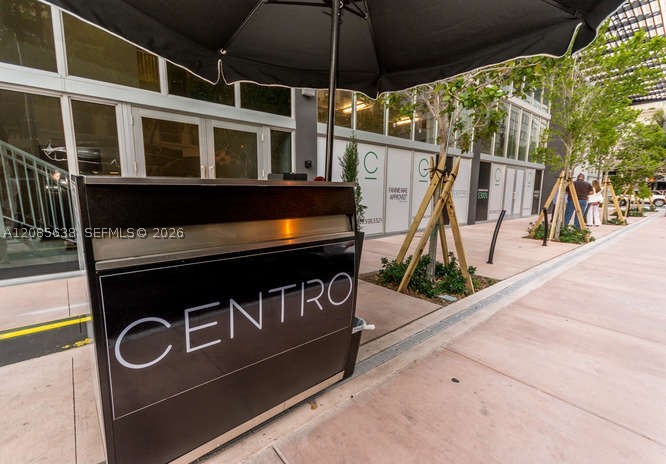 151 SE 1st St #1104, Miami FL 33131