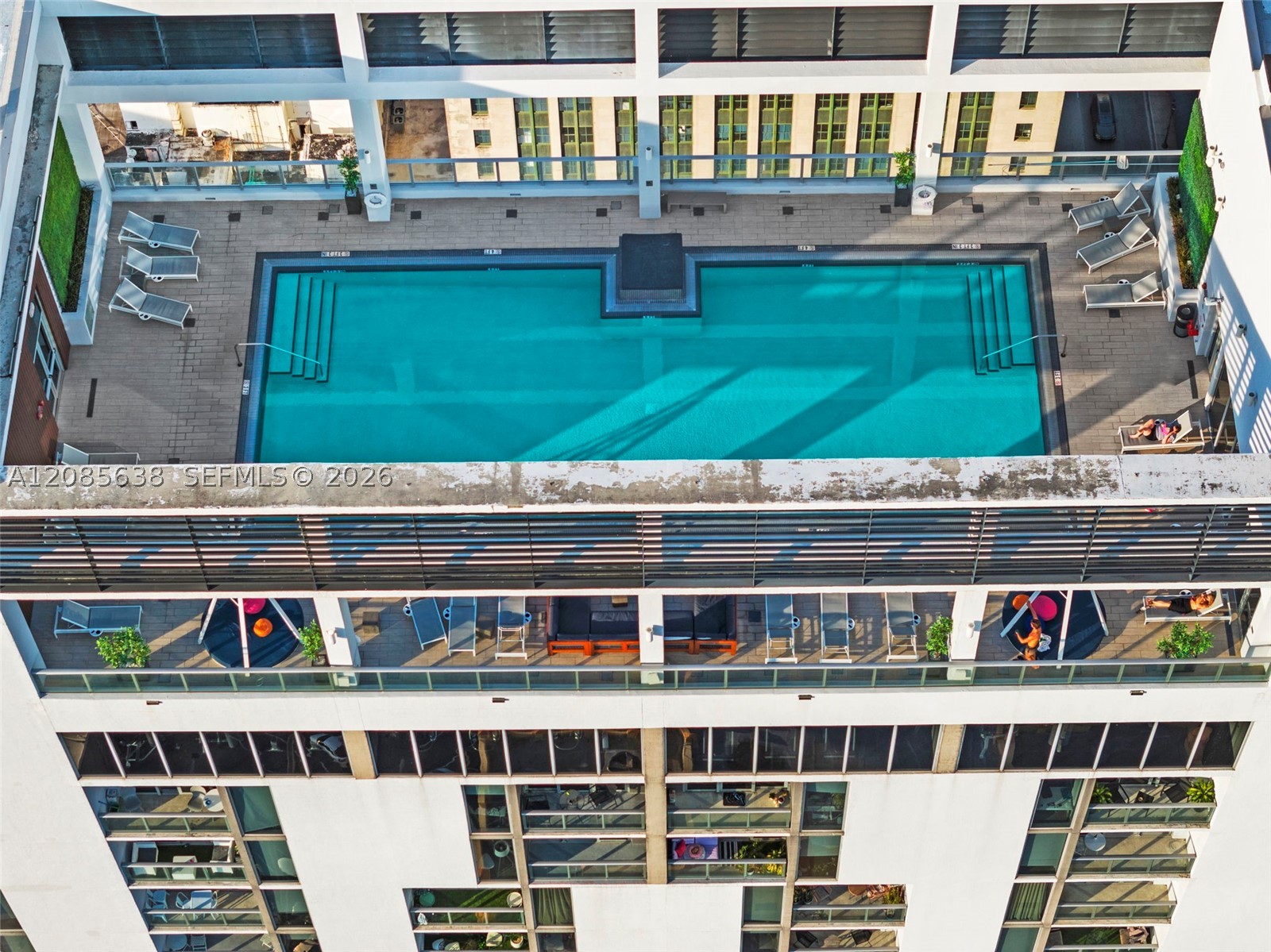 151 SE 1st St #1104, Miami FL 33131