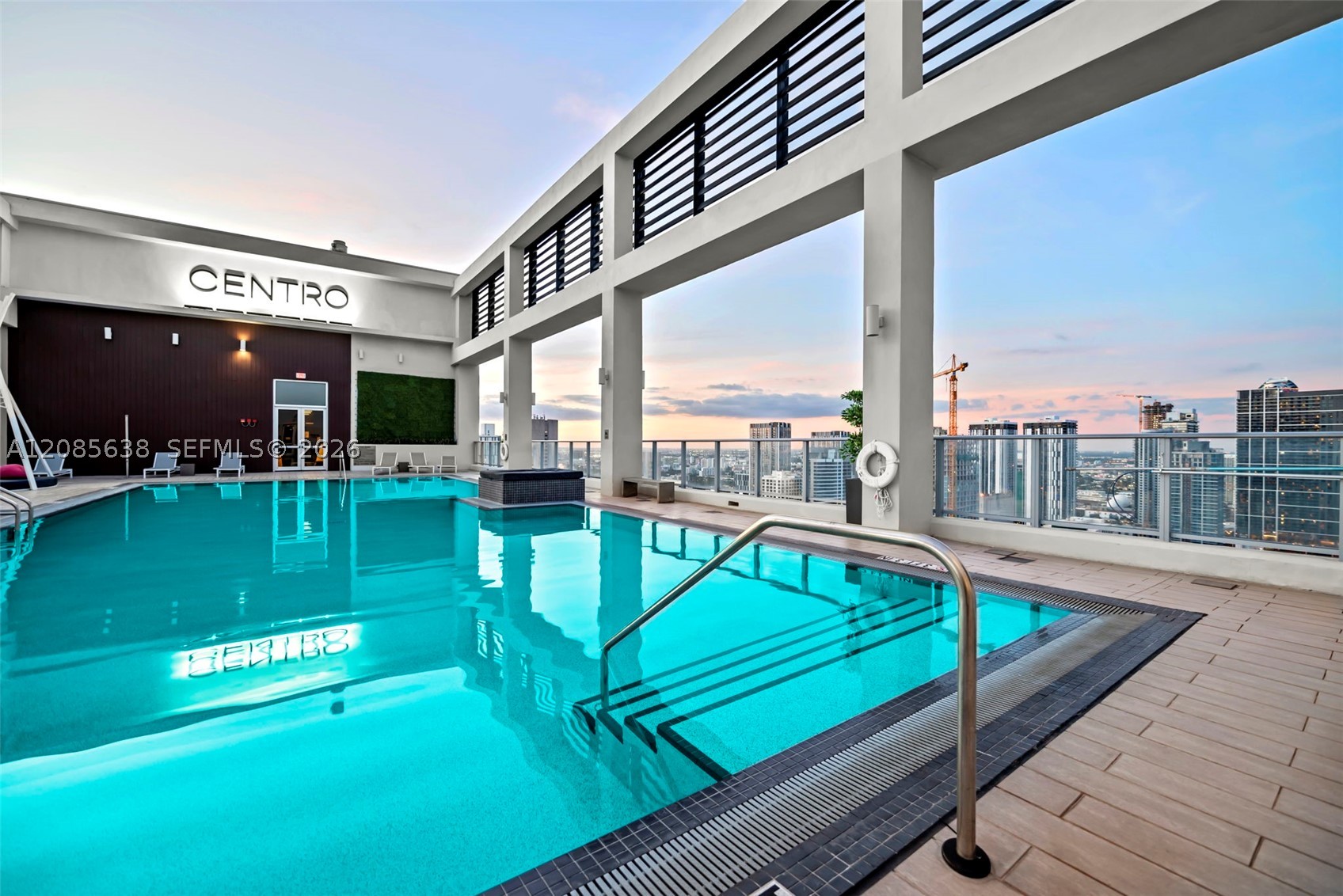 151 SE 1st St #1104, Miami FL 33131