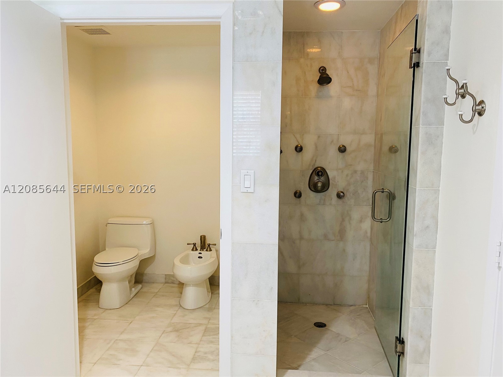 118 Zamora Ave #409, Coral Gables FL 33134