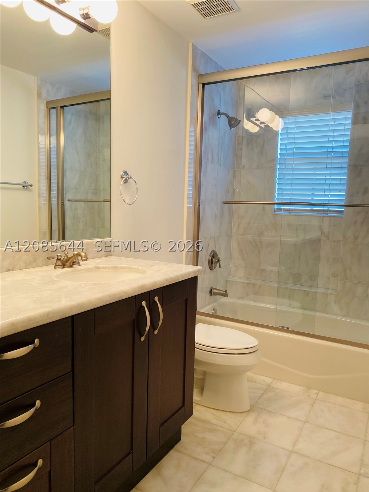 118 Zamora Ave #409, Coral Gables FL 33134