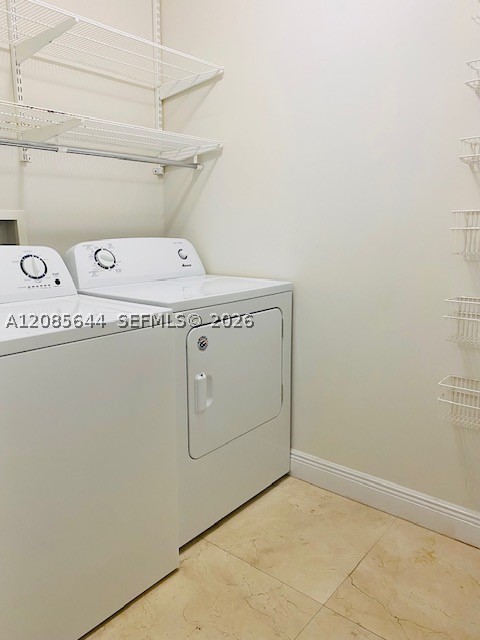 118 Zamora Ave #409, Coral Gables FL 33134