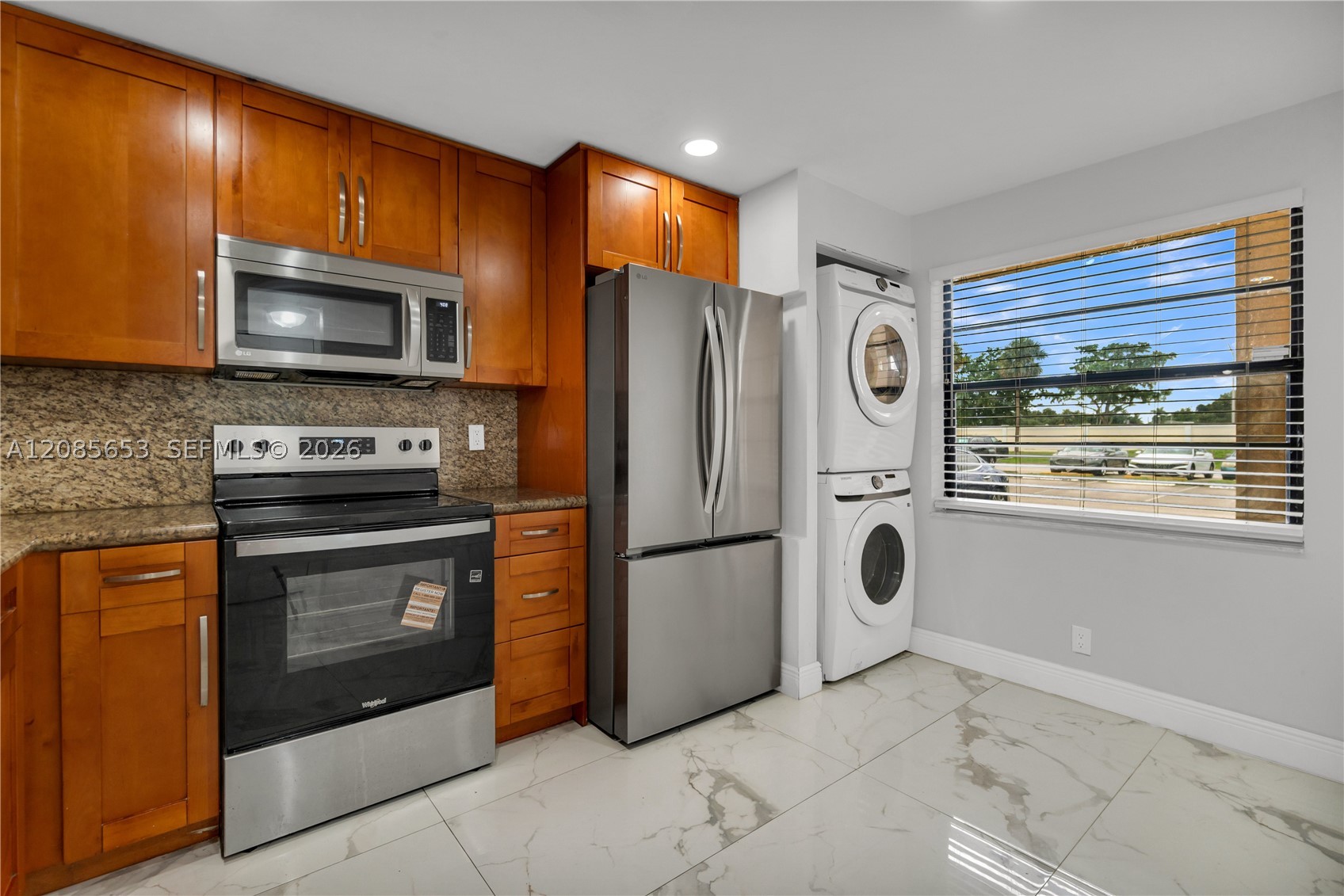 6475 W Oakland Park Blvd #102, Lauderhill FL 33313