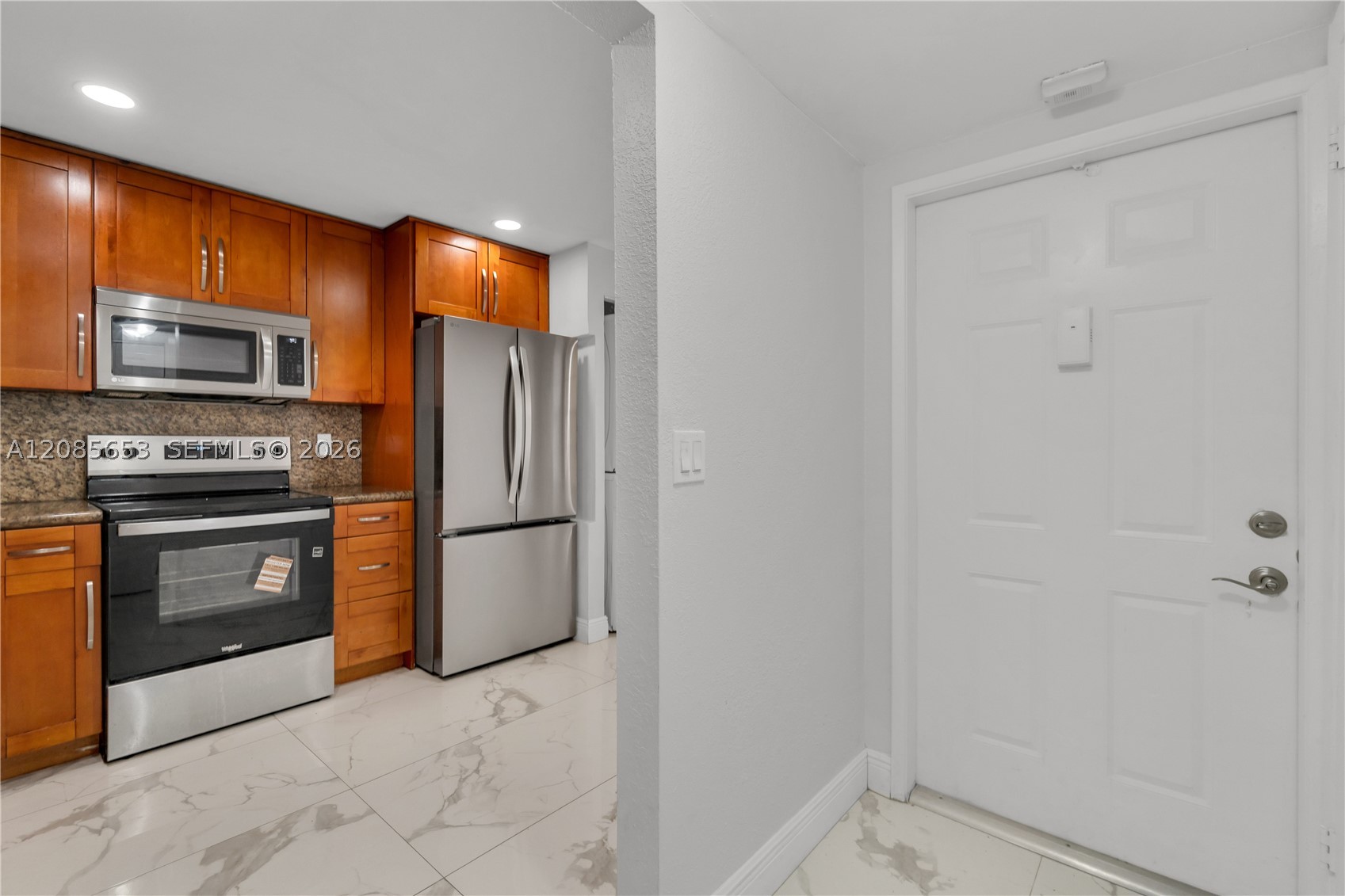 6475 W Oakland Park Blvd #102, Lauderhill FL 33313