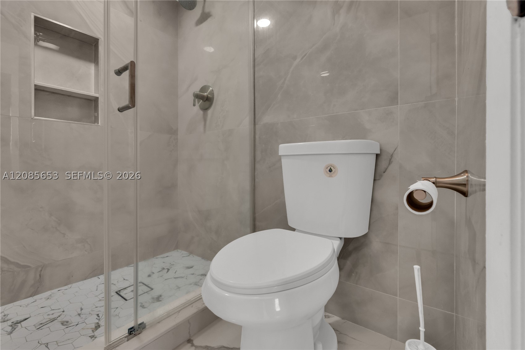 6475 W Oakland Park Blvd #102, Lauderhill FL 33313