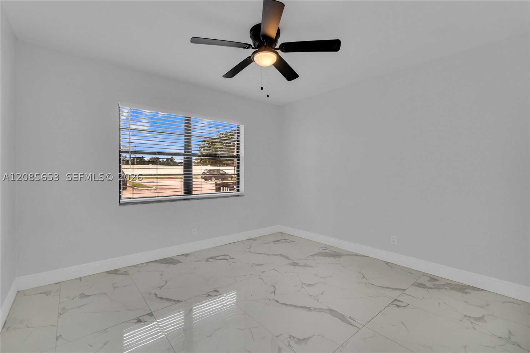 6475 W Oakland Park Blvd #102, Lauderhill FL 33313