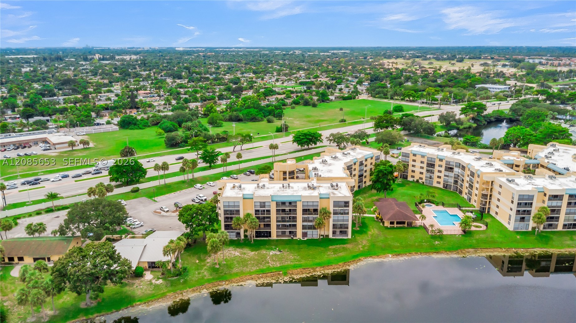 6475 W Oakland Park Blvd #102, Lauderhill FL 33313