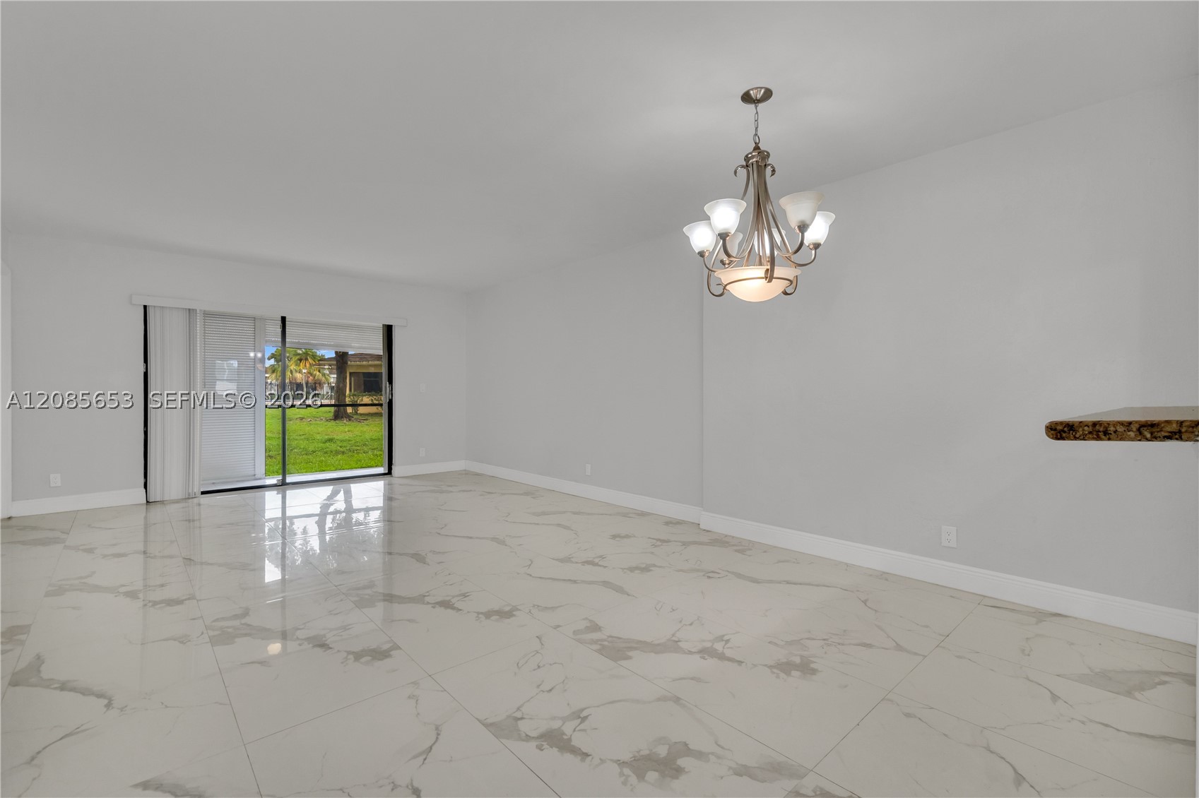 6475 W Oakland Park Blvd #102, Lauderhill FL 33313