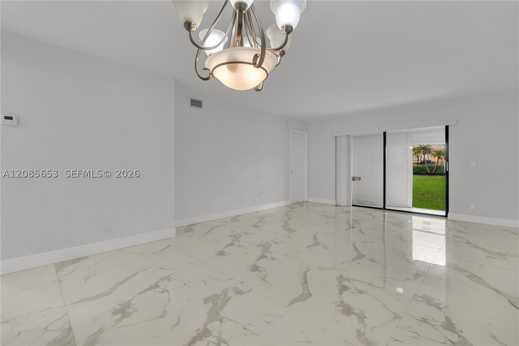 6475 W Oakland Park Blvd #102, Lauderhill FL 33313