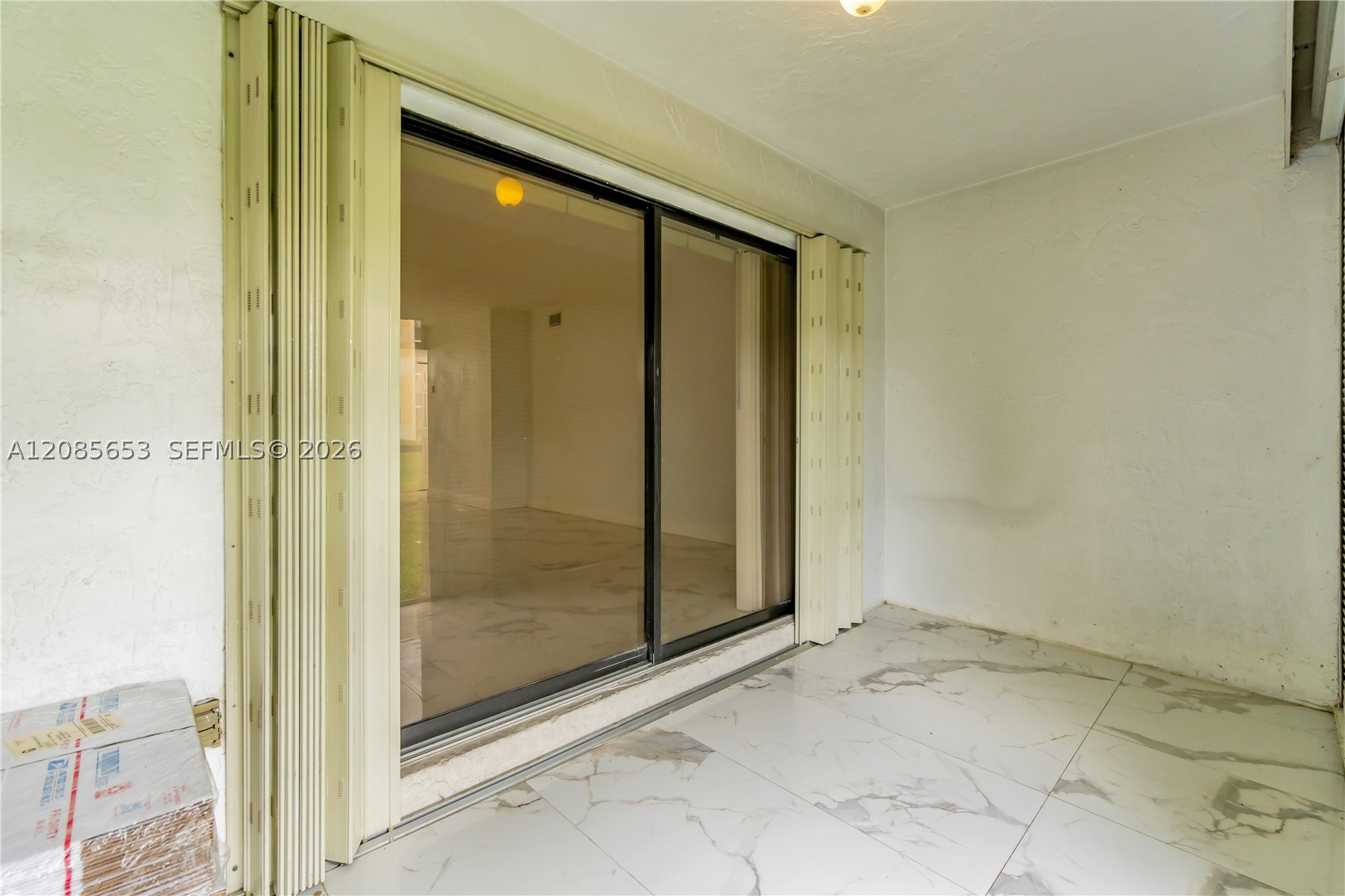 6475 W Oakland Park Blvd #102, Lauderhill FL 33313